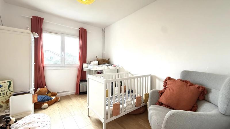 Maison - 83 m² - 4 pièces