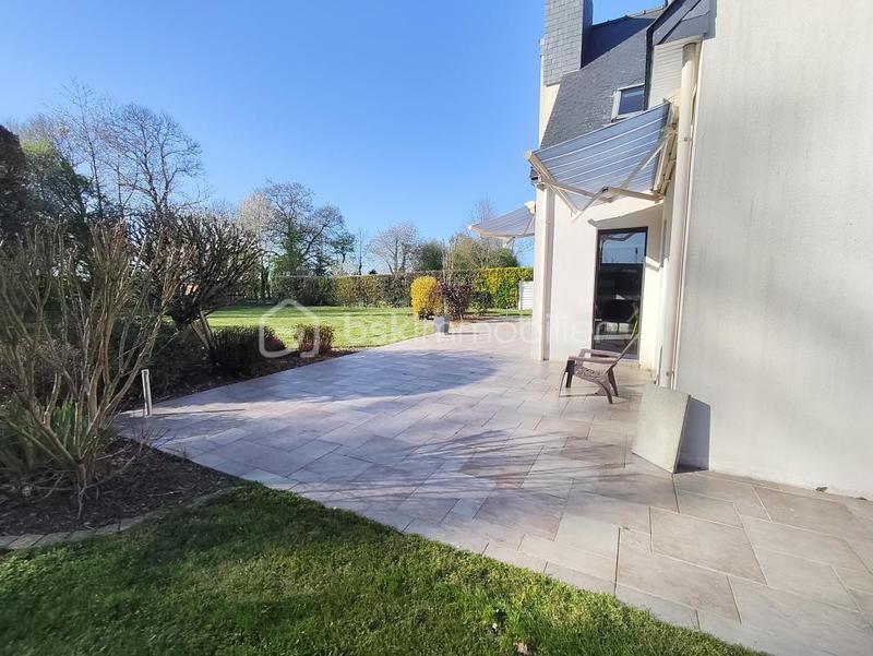 Maison - 175 m² - 8 pièces