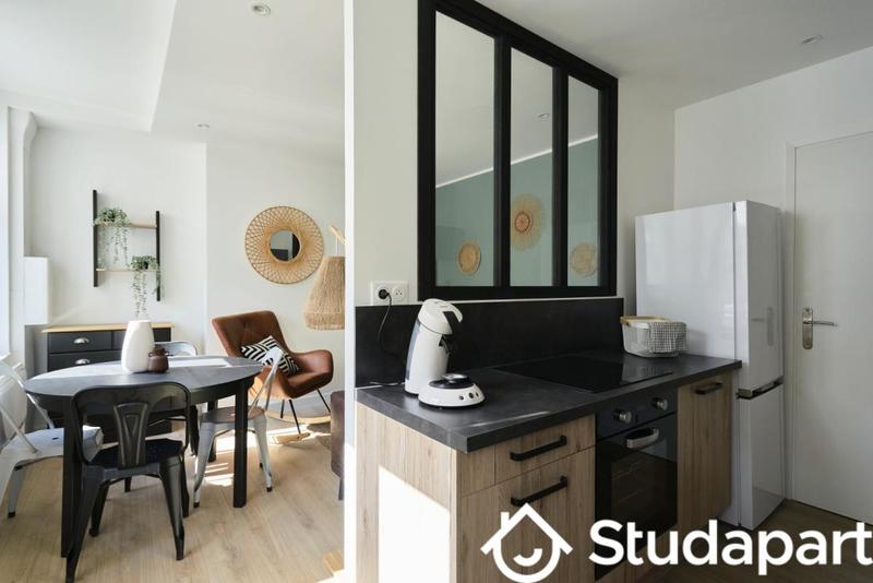 Chambre - 9 m² - 1 pièce