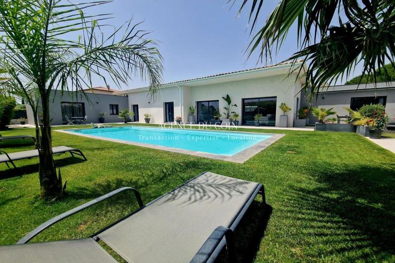 Villa - 211 m² - 7 pièces