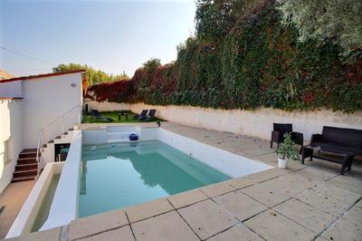 Villa - 180 m² - 4 pièces