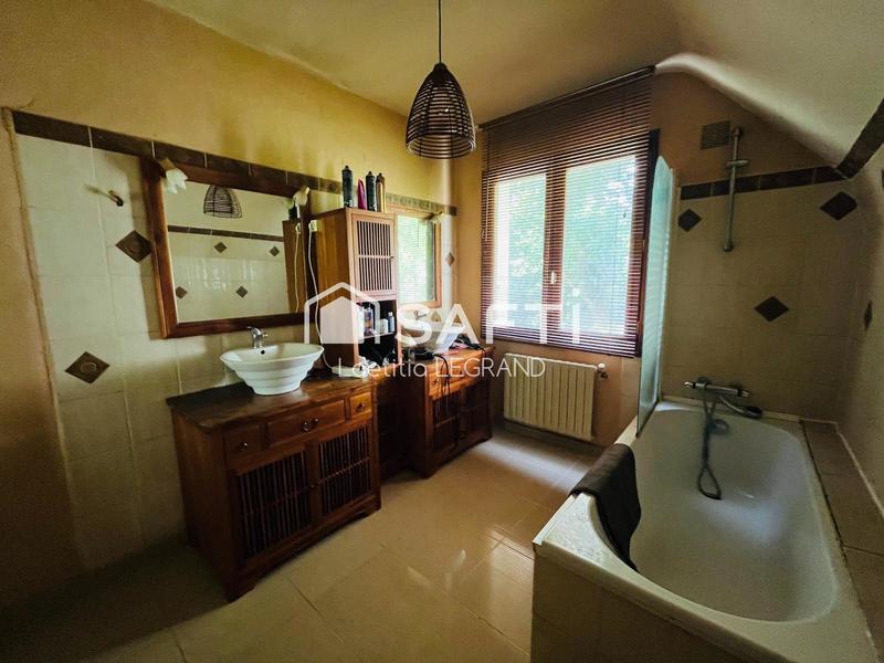 Maison - 150 m² - 7 pièces