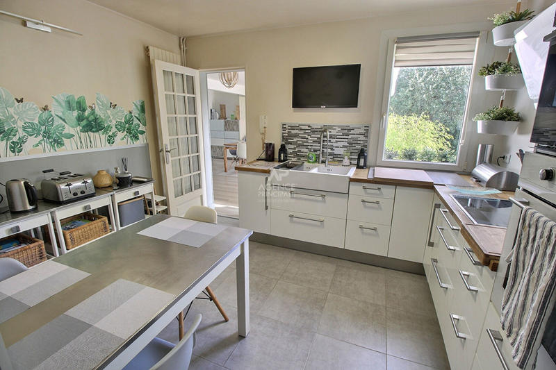 Maison - 140 m² - 7 pièces