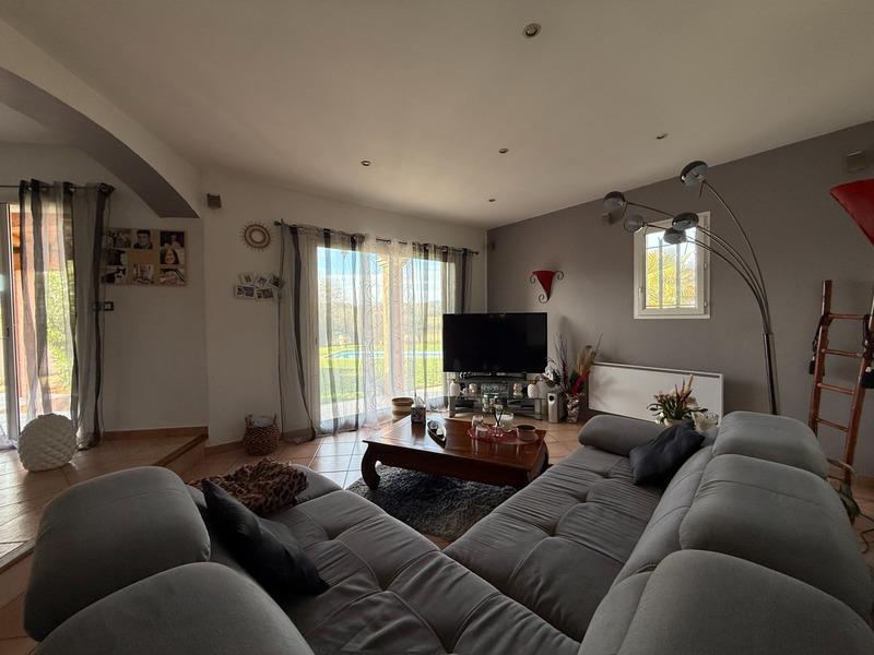 Maison - 141 m² - 5 pièces