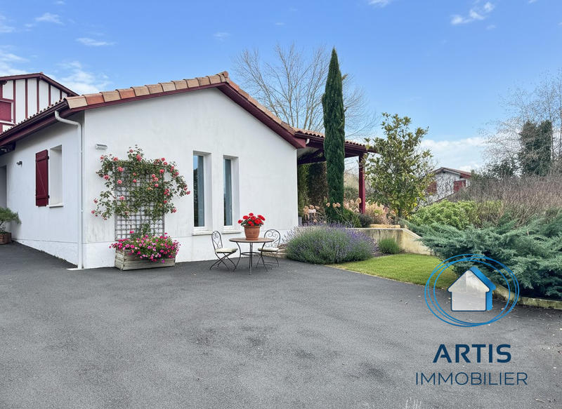 Maison - 105 m² - 4 pièces