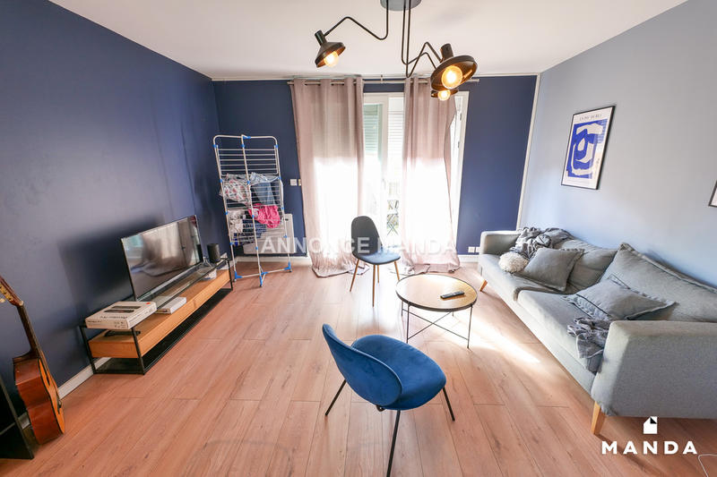 Chambre - 86 m² - 5 pièces