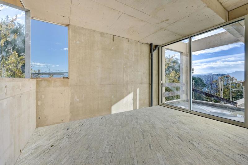 Maison - 250 m² - 5 pièces