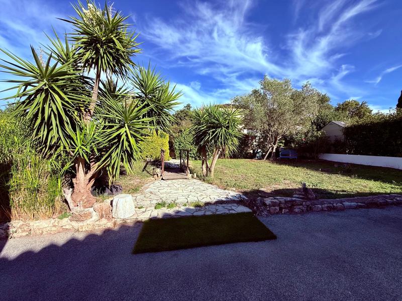 Villa - 159 m² - 6 pièces