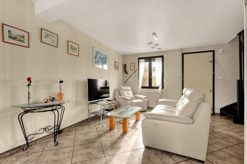 Maison traditionnelle - 90 m² - 5 pièces