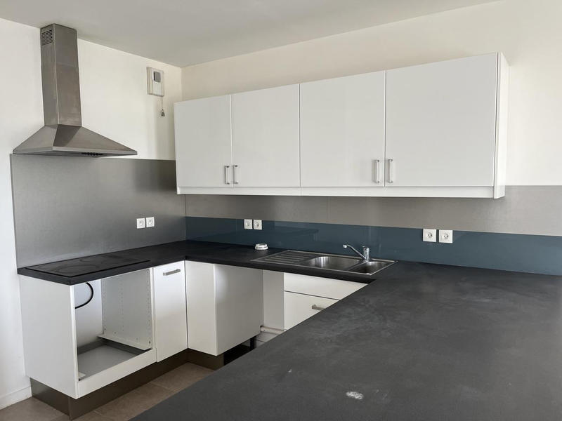 Appartement - 80 m² - 4 pièces