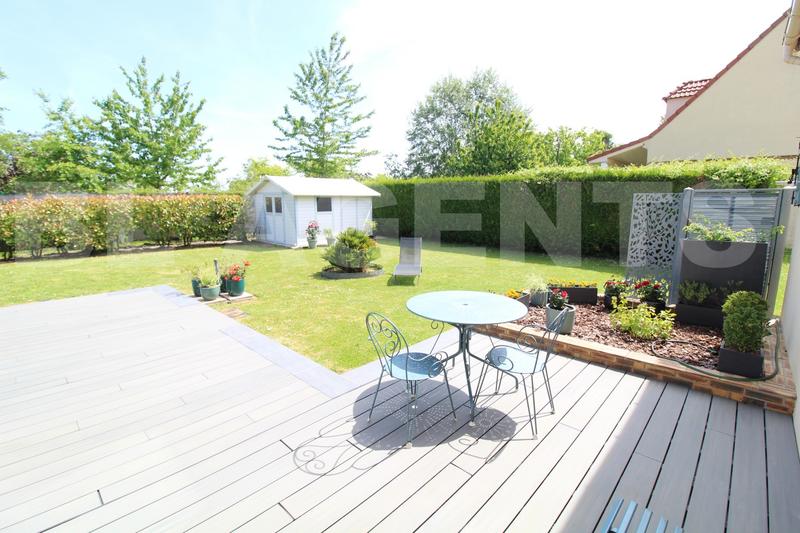 Maison traditionnelle - 158 m² - 7 pièces