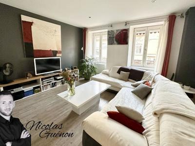 Appartement - 83 m² - 3 pièces