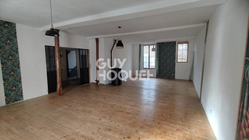 Maison - 196 m² - 7 pièces