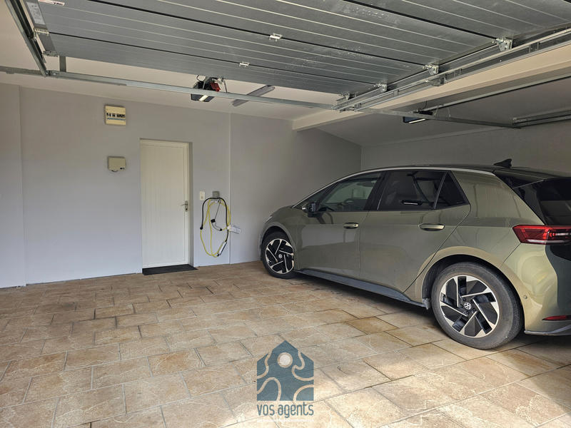 Maison - 218 m² - 7 pièces