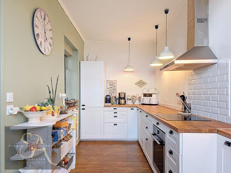 Maison de maîtres - 210 m² - 8 pièces