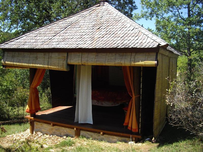 Maison en pierre - 423 m² - 19 pièces