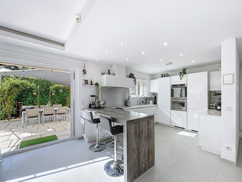 Villa - 160 m² - 6 pièces