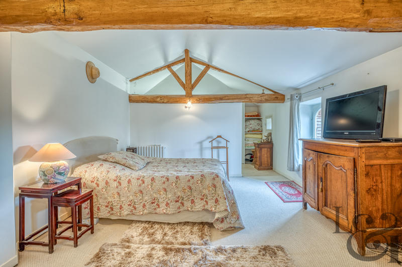 Maison - 143 m² - 5 pièces