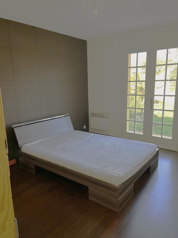 Maison - 180 m² - 7 pièces