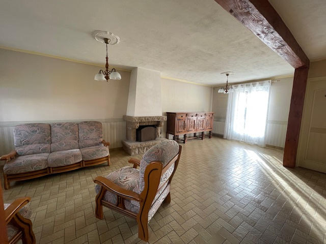 Maison - 98 m² - 6 pièces