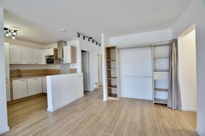 Appartement - 76 m² - 5 pièces