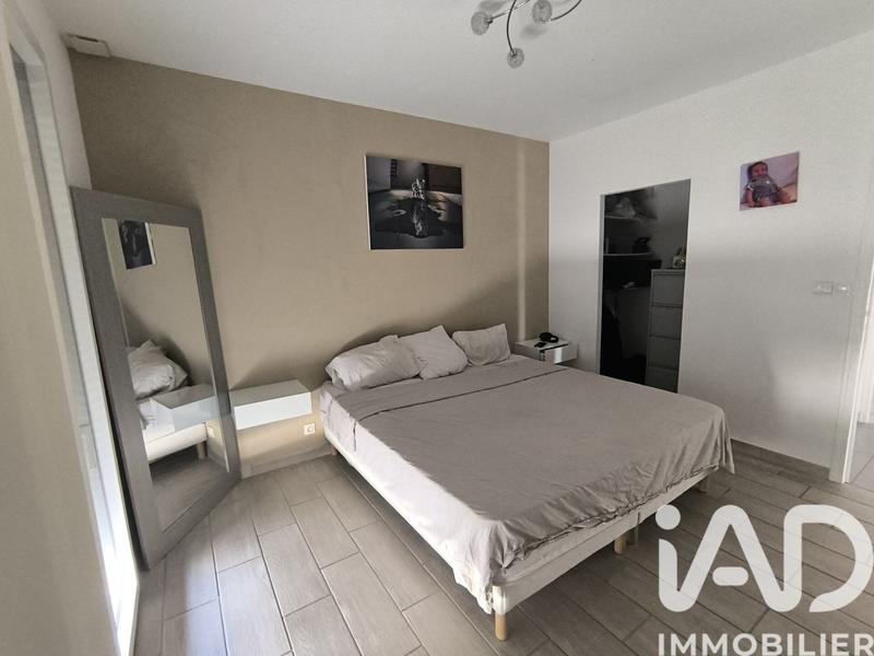 Maison - 180 m² - 8 pièces