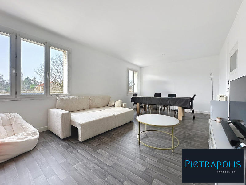 Appartement - 90 m² - 4 pièces