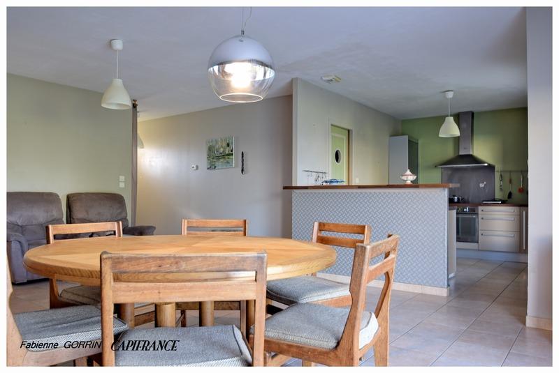 Maison - 95 m² - 5 pièces