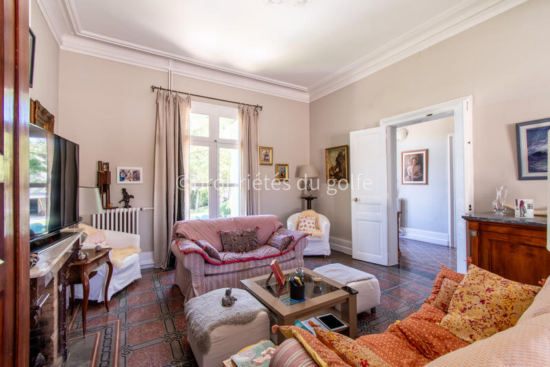 Maison - 200 m² - 6 pièces