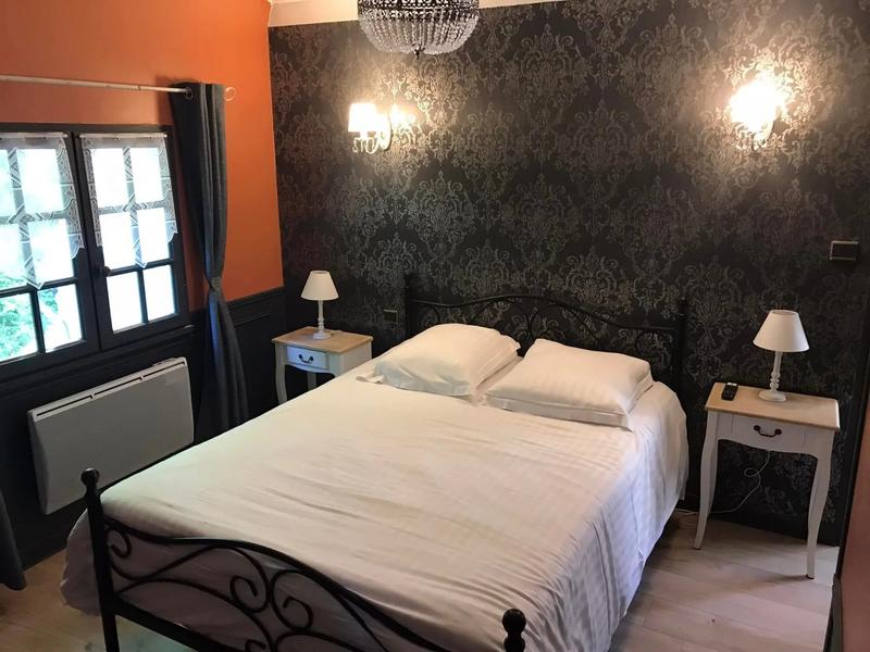 Maison traditionnelle - 430 m² - 17 pièces