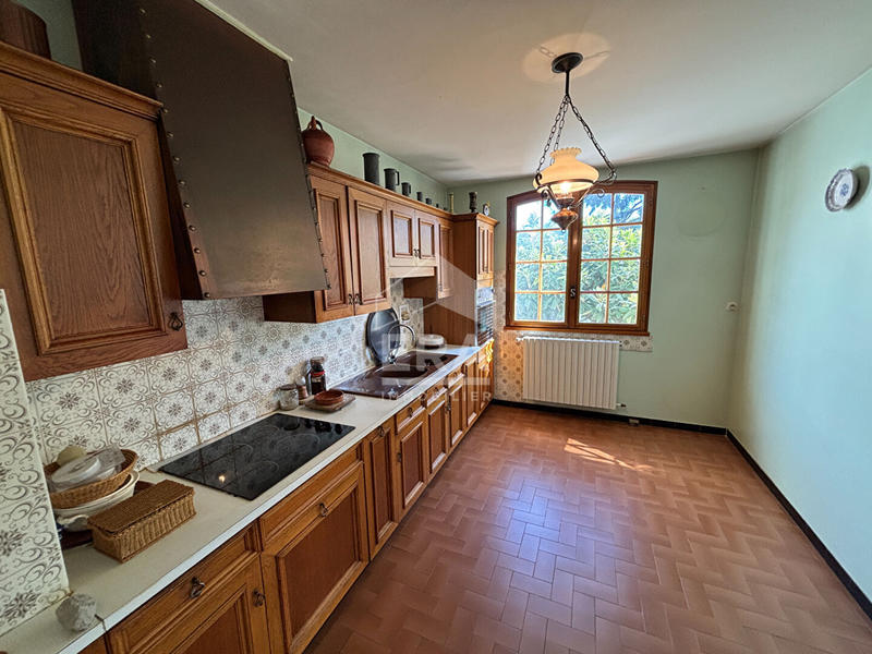 Maison - 189 m² - 7 pièces