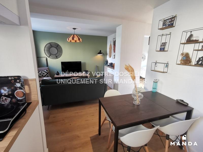 Chambre - 11 m² - 4 pièces