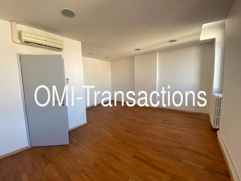 Bureau - 200 m² - 6 pièces