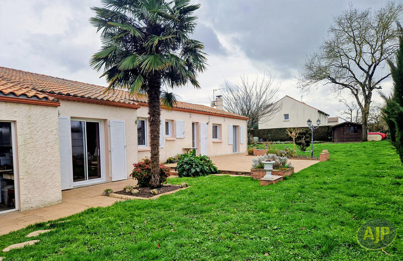 Maison - 145 m² - 7 pièces