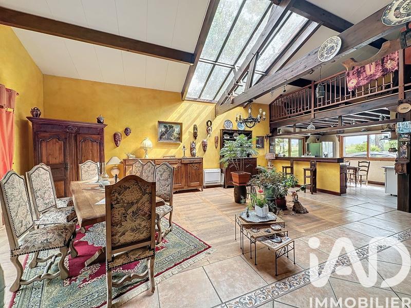 Maison - 170 m² - 5 pièces