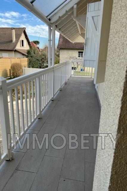 Maison - 180 m² - 7 pièces