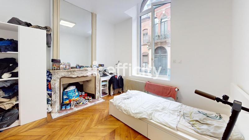 Immeuble - 650 m² - 9 pièces