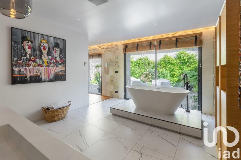 Maison - 207 m² - 4 pièces