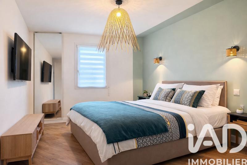 Maison - 180 m² - 7 pièces