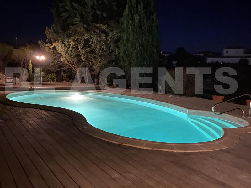 Maison contemporaine - 200 m² - 6 pièces