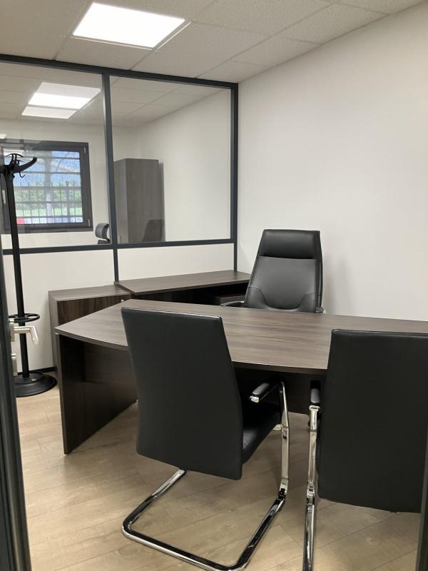 Bureau - 85 m² - 5 pièces