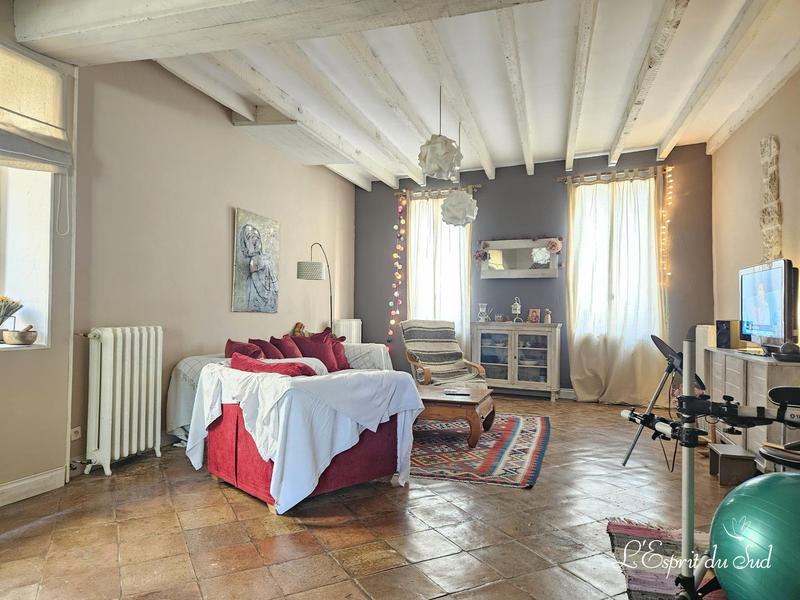 Maison - 230 m² - 7 pièces