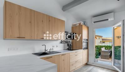 Appartement - 77 m² - 4 pièces