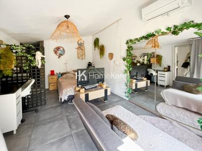 Maison - 200 m² - 7 pièces