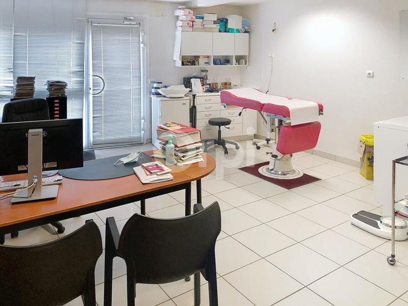 Local d'activité / Entrepôt - 180 m²