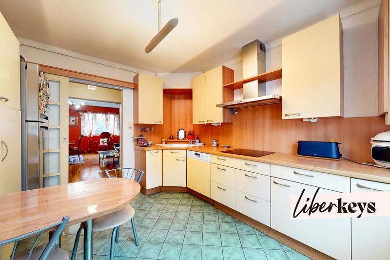 Appartement bourgeois - 100 m² - 4 pièces