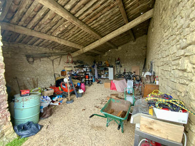 Mas - 600 m² - 7 pièces