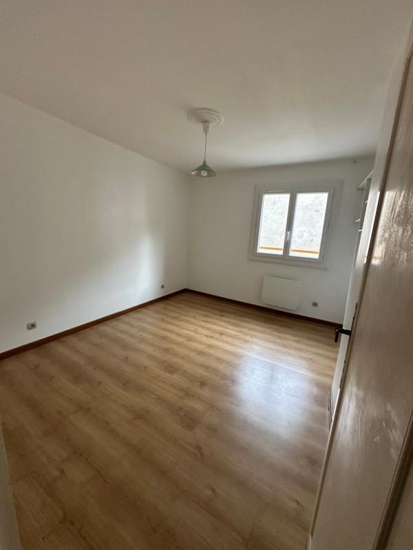 Appartement - 95 m² - 4 pièces