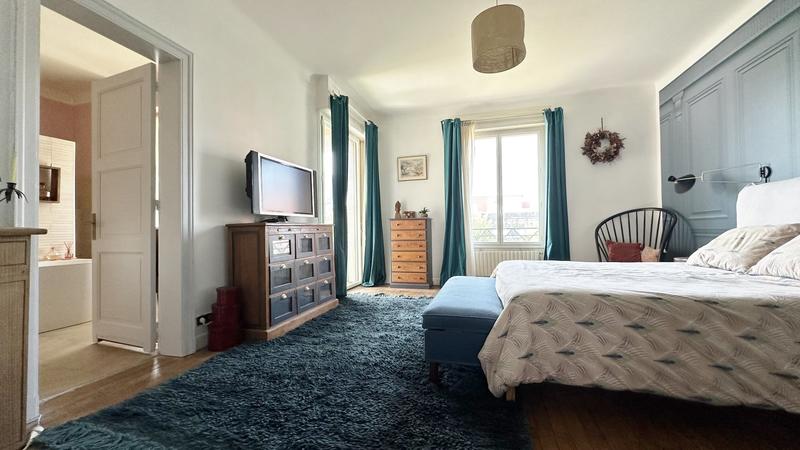 Maison bourgeoise - 273 m² - 7 pièces