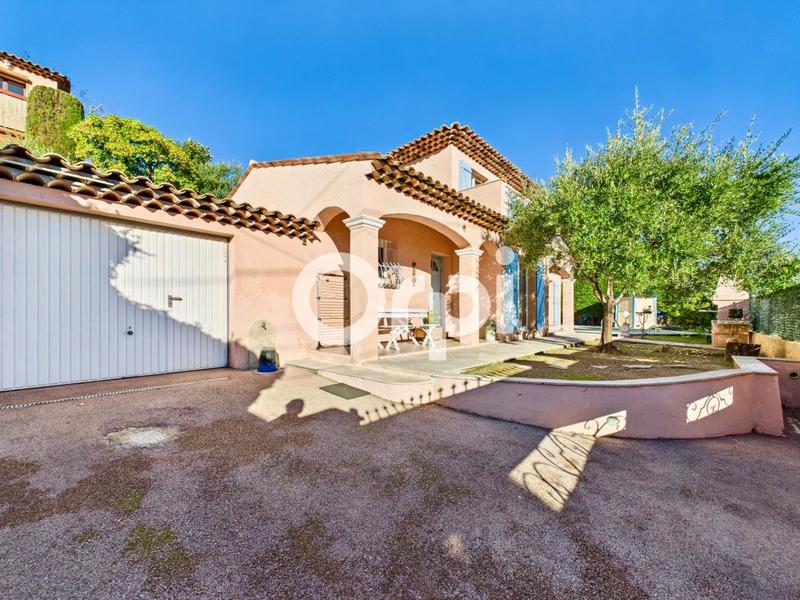 Villa - 136 m² - 4 pièces